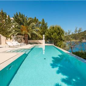 Luxury 6 Bedroom Brac Island Beach Front Villa With Heated Infinity Pool and lift near Sumartin sleeps 12
